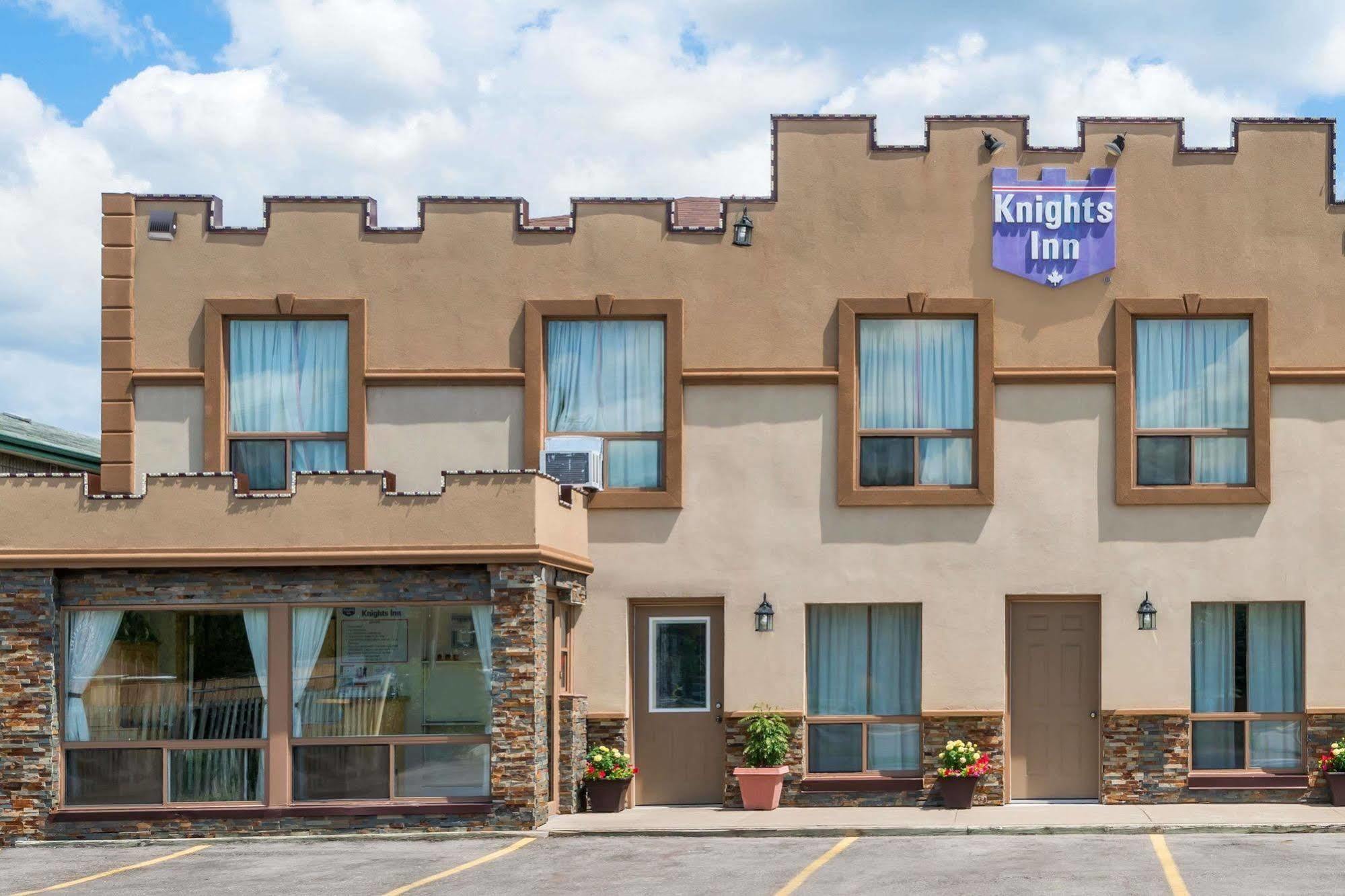 Borden Inn And Suites Angus Екстериор снимка